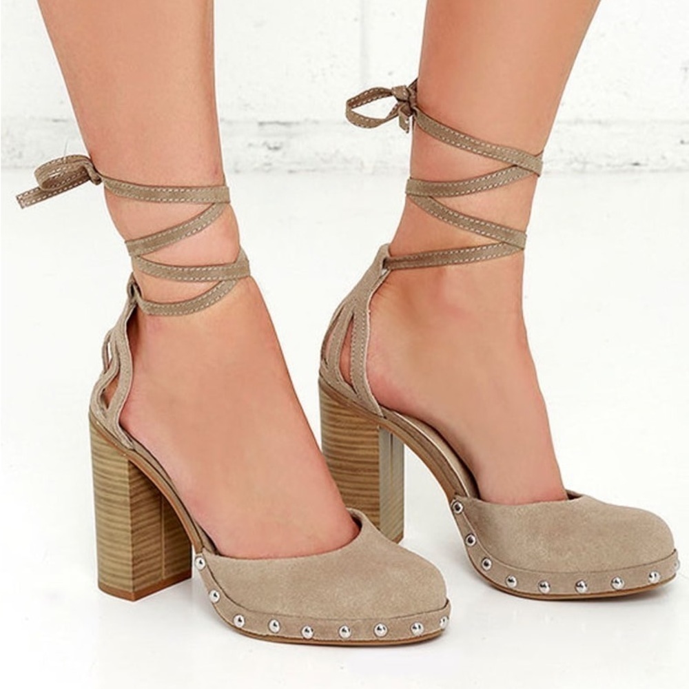 Seychelles Drift Taupe Suede Leather Lace up Heels Studded Sz 8.5